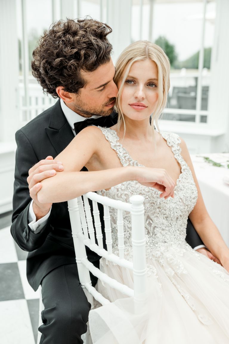 Brautkleid von I am Yours
Stühle von Love Bandits