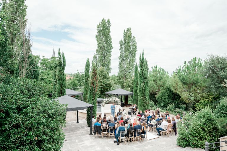 Gebrüder Meurer Location Hochzeit. Freie Trauung mit Vater und Braut.